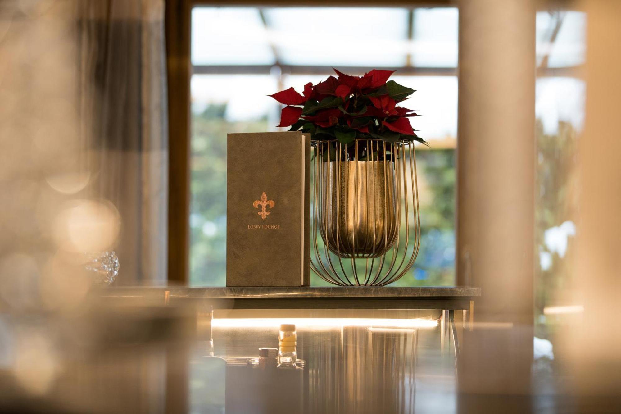 Ultima Hotel Гштад Экстерьер фото